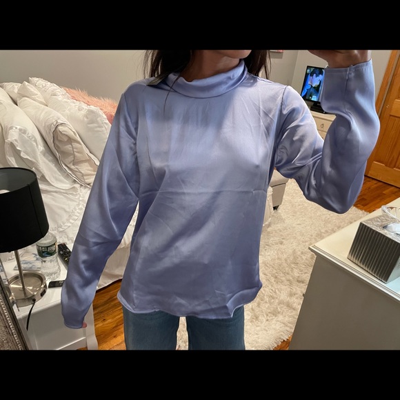 NWT Banana Republic Periwinkle Long Sleeve Turtleneck Satin Blouse - Picture 2 of 4